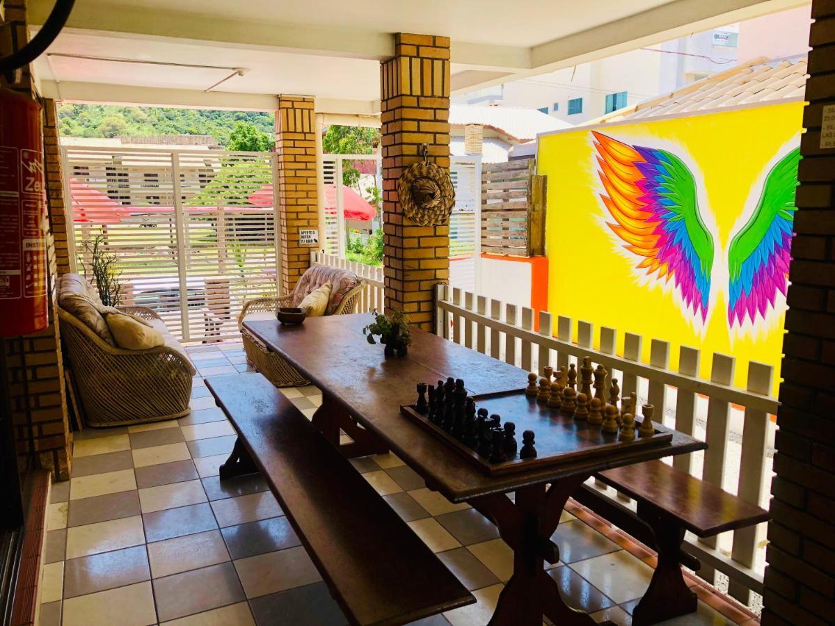 Quatro Ilhas Beach Hostel Bombinhas Exterior photo