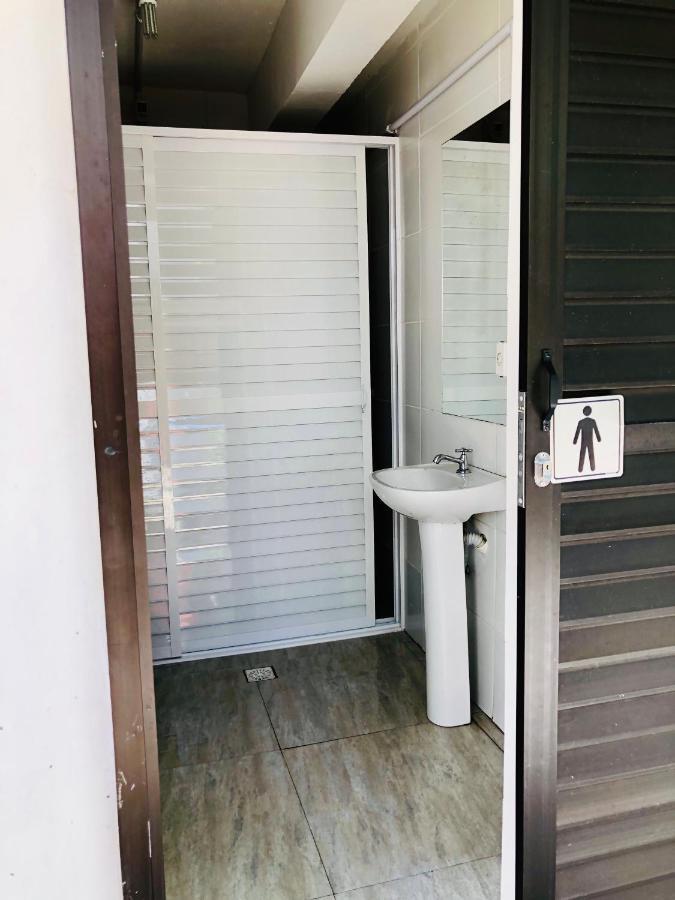 Quatro Ilhas Beach Hostel Bombinhas Exterior photo